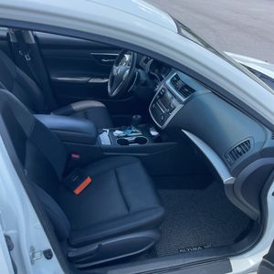صورة 33 لـ 2016 Nissan ALTIMA 2.5 SR