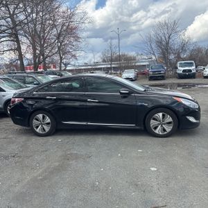 HYUNDAI SONATA HYBRID LIMITED - 10