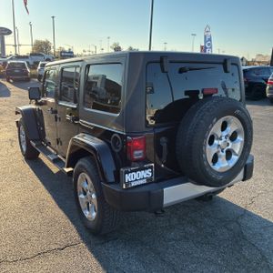 JEEP WRANGLER UNLIMITED SAHARA - 4