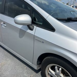 2011 Toyota PRIUS FOUR — миниатюра 62