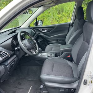 2024 Subaru FORESTER PREMIUM 缩略图 32