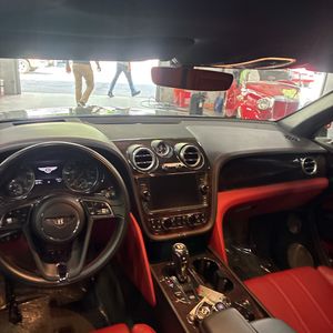 2017 Bentley BENTAYGA BASE — фото 36