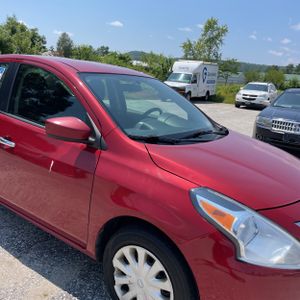 2015 Nissan VERSA S — миниатюра 13