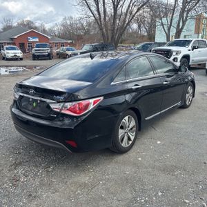 HYUNDAI SONATA HYBRID LIMITED - 8