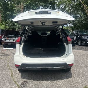 2017 Nissan ROGUE SV — миниатюра 43