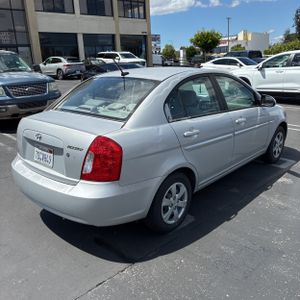 HYUNDAI ACCENT GLS - 7
