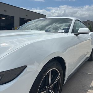 FORD MUSTANG ECOBOOST - 2