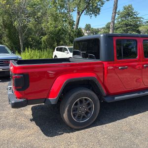 صورة 9 لـ 2021 JEEP GLADIATOR OVERLAND
