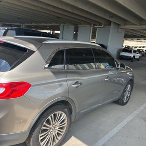 صورة 6 لـ 2017 Lincoln MKX RESERVE
