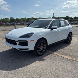 PORSCHE CAYENNE - 1