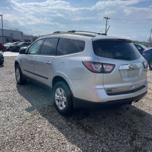 CHEVROLET TRAVERSE LS - 5