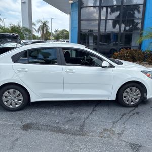 صورة مصغرة 11 لـ 2020 KIA RIO LX
