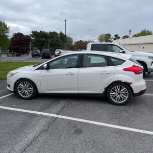 FORD FOCUS TITANIUM - 3