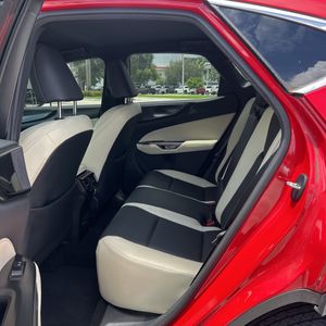 صورة مصغرة 33 لـ 2024 Lexus NX 250 BASE