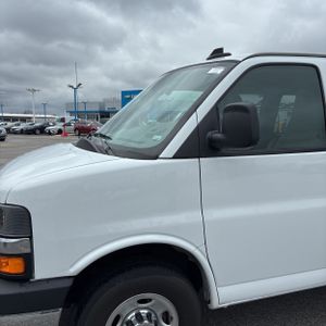 CHEVROLET EXPRESS LT 3500 - 2