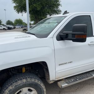 CHEVROLET SILVERADO - 2