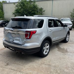 FORD EXPLORER XLT - 8