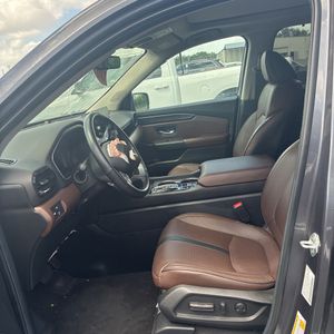 2025 Honda PILOT ELITE — миниатюра 32
