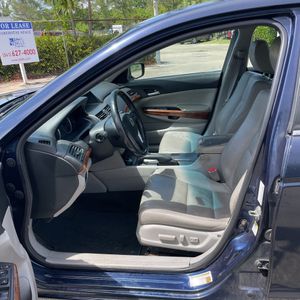 2011 Honda ACCORD EX-L V6 — миниатюра 32