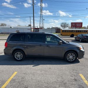 DODGE GRAND CARAVAN SXT - 10