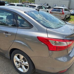 FORD FOCUS SE - 6