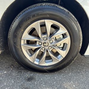 صورة مصغرة 17 لـ 2026 Toyota SIENNA XLE 8-PASSENGER