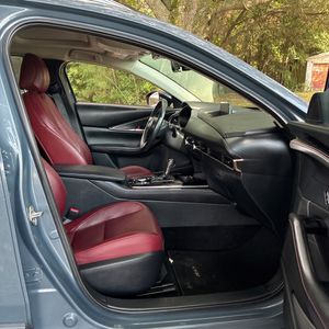 صورة 33 لـ 2025 Mazda CX-30 2.5 S CARBON EDITION