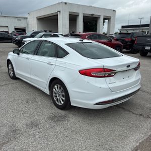 FORD FUSION S - 5