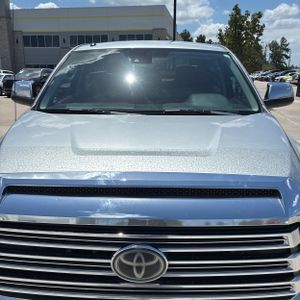 صورة 15 لـ 2019 Toyota TUNDRA 1794 EDITION