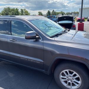 2020 JEEP GRAND CHEROKEE LAREDO E — миниатюра 13