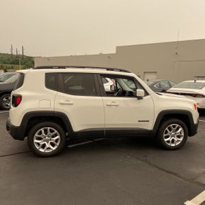 صورة 10 لـ 2015 JEEP RENEGADE LATITUDE
