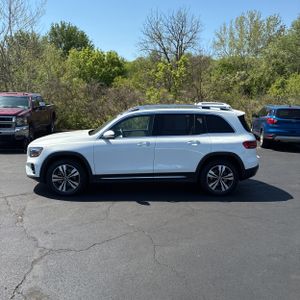 MERCEDES-BENZ GLB - 3