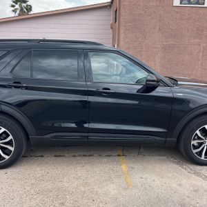 FORD EXPLORER ST-LINE - 8