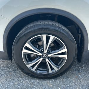 2017 Nissan ROGUE SL — миниатюра 17