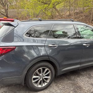 HYUNDAI SANTA FE SE - 9