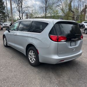 CHRYSLER VOYAGER LX - 5