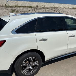 2018 Acura MDX SH-AWD photo 9