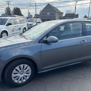 VOLKSWAGEN GOLF TSI LAUNCH EDITION - 2