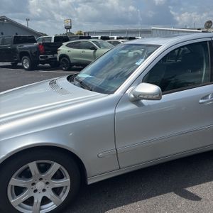 صورة 2 لـ 2008 Mercedes-BENZ E-CLASS