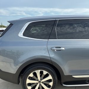 2020 KIA TELLURIDE EX photo 9