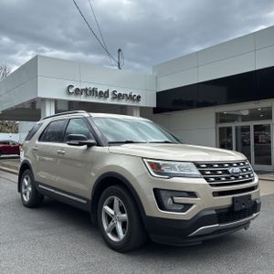 FORD EXPLORER XLT - 7