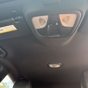2015 Chrysler 200 S — миниатюра 39