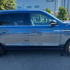 2020 Lincoln NAVIGATOR L RESERVE photo 11
