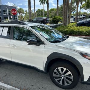 2023 Subaru OUTBACK PREMIUM — фото 13