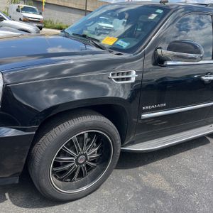 2010 Cadillac ESCALADE LUXURY 照片 2