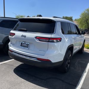 JEEP GRAND CHEROKEE L LIMITED - 6