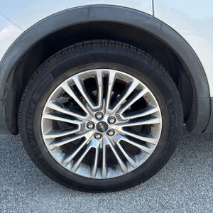 2017 Lincoln MKX RESERVE — фото 19