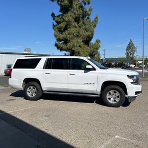 CHEVROLET SUBURBAN LT - 10