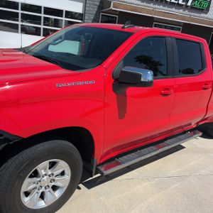 2021 Chevrolet SILVERADO 1500 LT 照片 2