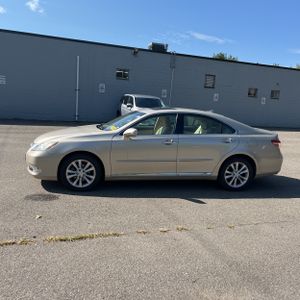 2011 Lexus ES 350 BASE — фото 3
